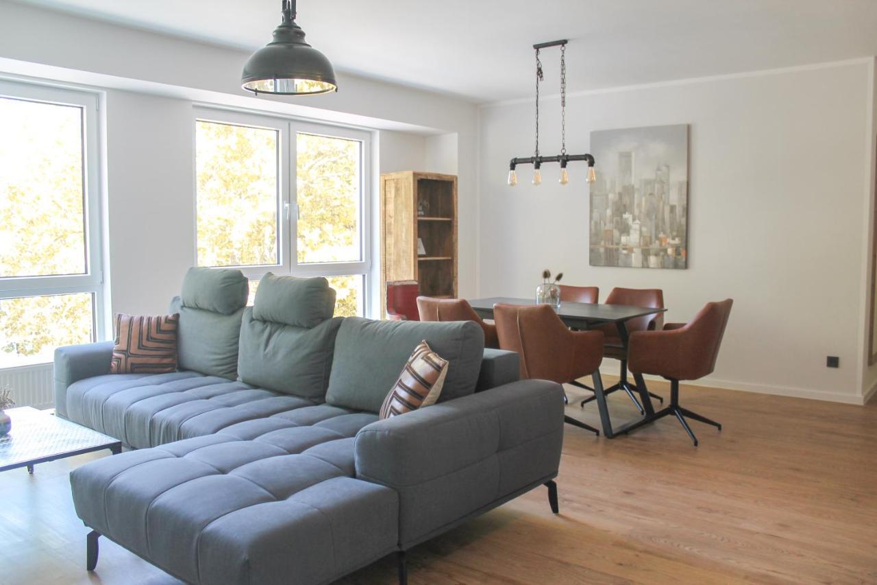 New York Apartment - Fuer Freunde & Familien, Stadtnah, Parkplatz, E-Ladestation, Gitterbox Fuer Fahrraeder, Fitnessstudio, Digitale Gaestemappe Mit Restaurant- Und Unternehmenstipps Koblenz  Eksteriør bilde