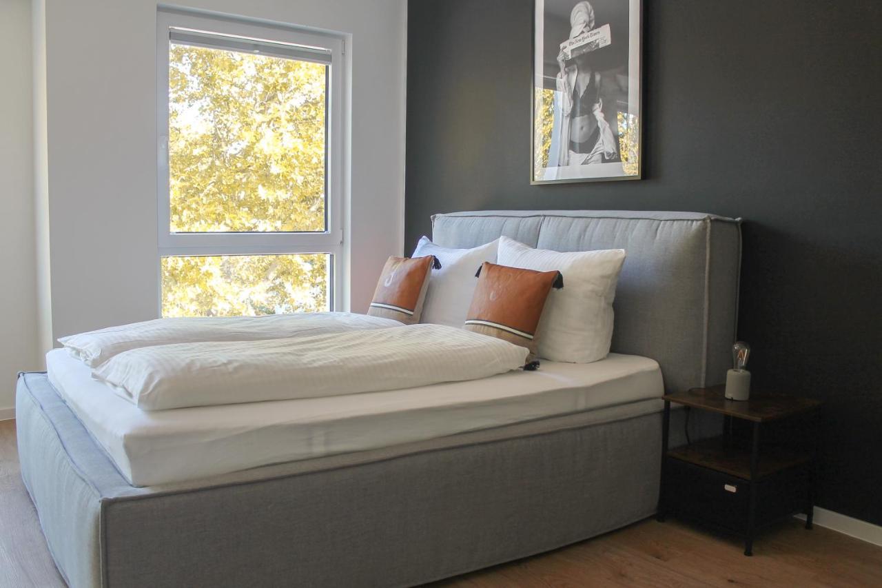 New York Apartment - Fuer Freunde & Familien, Stadtnah, Parkplatz, E-Ladestation, Gitterbox Fuer Fahrraeder, Fitnessstudio, Digitale Gaestemappe Mit Restaurant- Und Unternehmenstipps Koblenz  Eksteriør bilde