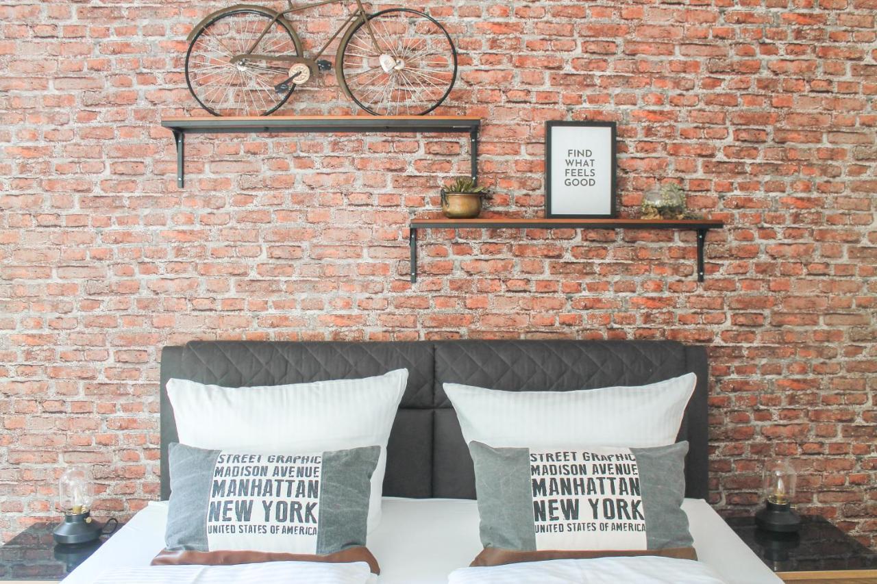 New York Apartment - Fuer Freunde & Familien, Stadtnah, Parkplatz, E-Ladestation, Gitterbox Fuer Fahrraeder, Fitnessstudio, Digitale Gaestemappe Mit Restaurant- Und Unternehmenstipps Koblenz  Eksteriør bilde