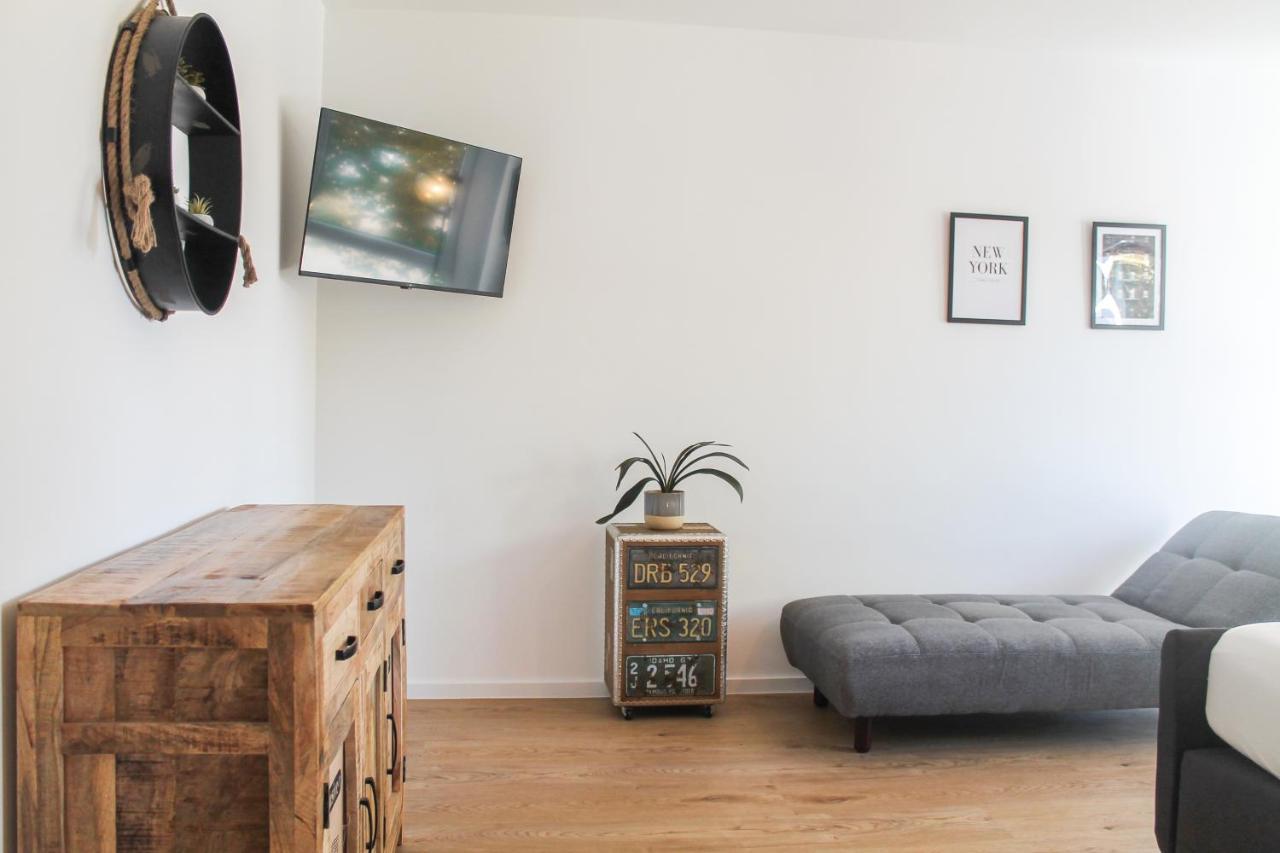New York Apartment - Fuer Freunde & Familien, Stadtnah, Parkplatz, E-Ladestation, Gitterbox Fuer Fahrraeder, Fitnessstudio, Digitale Gaestemappe Mit Restaurant- Und Unternehmenstipps Koblenz  Eksteriør bilde